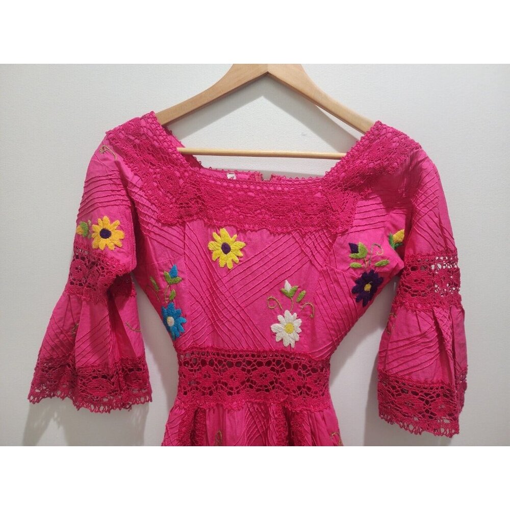 Stunning VTG MEXICAN OAXACA WEDDING PENTUCK Pink Lace FLORAL EMBROIDERY Dress XS - Picture 3 of 8